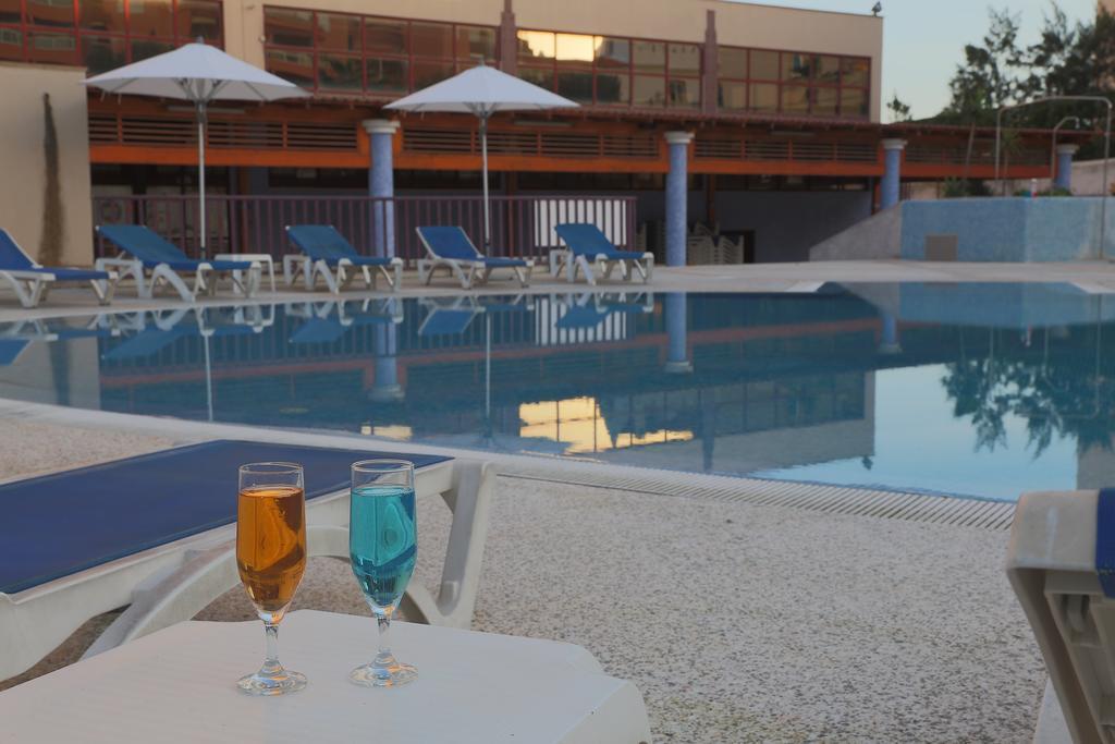 Clube Praia Mar Apartamentos Turisticos Praia da Rocha Exteriör bild